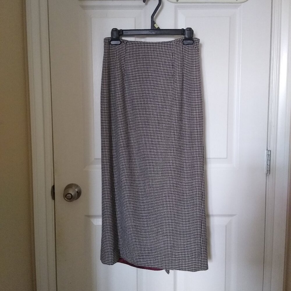 Talbots long Wool Skirt with back zipper, size 10